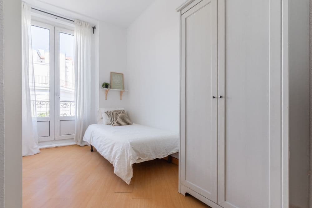 Private room in Madrid photo 2