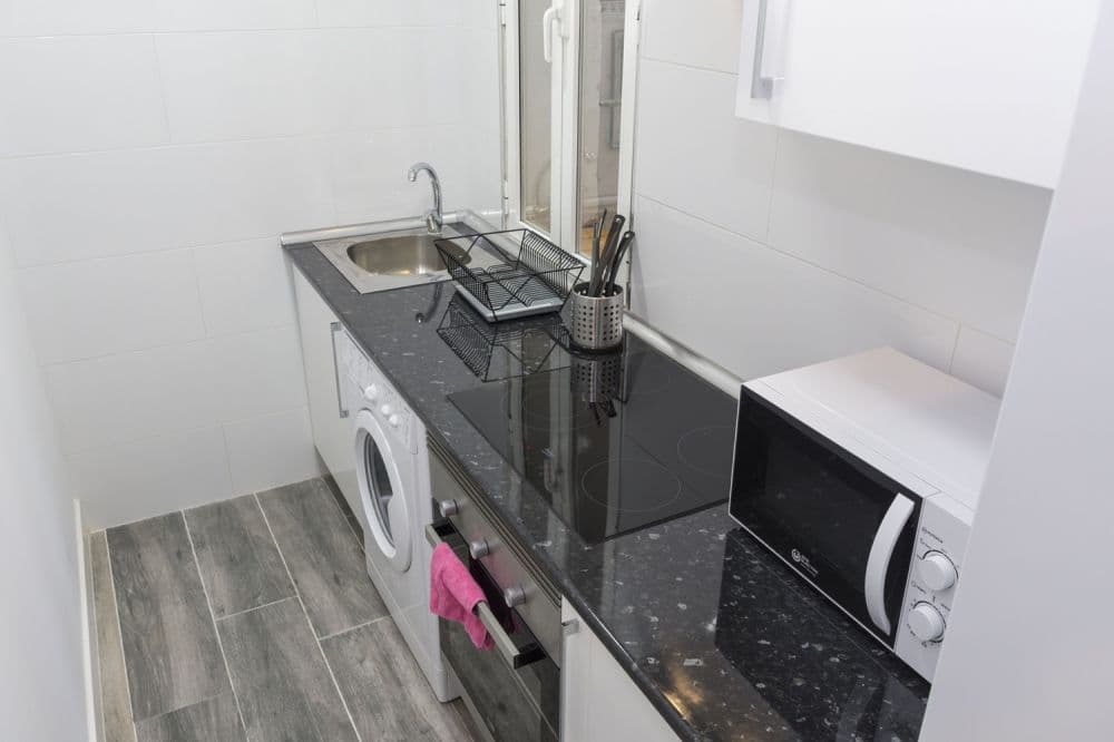 Private room in Madrid photo 2