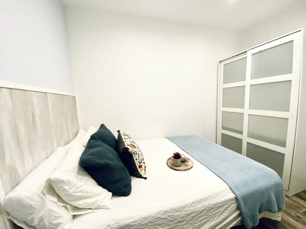 Private room in Madrid photo 5