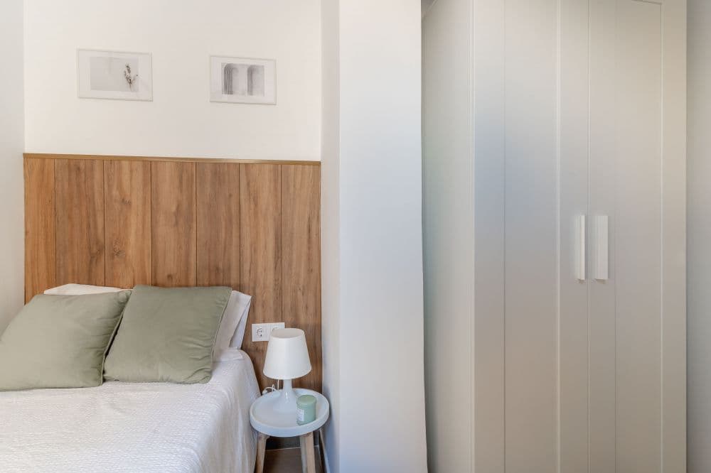 Private room in Madrid photo 3
