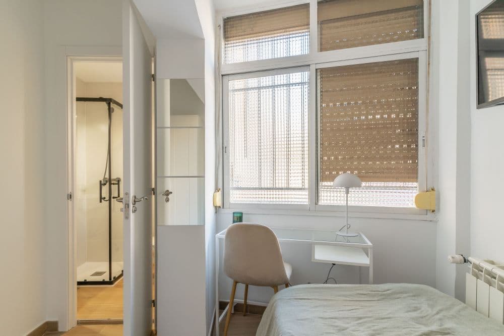 Private room in Madrid photo 5