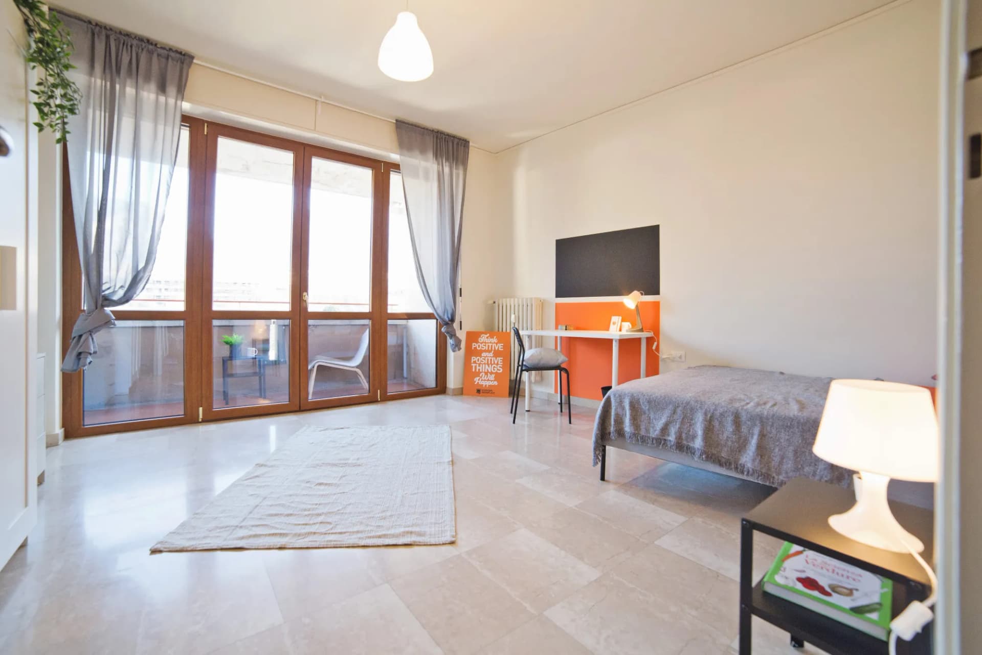 Private room in Lecco photo 3